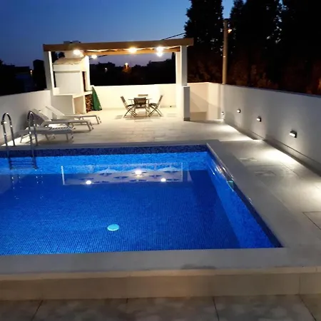 Dragi, With Pool And Big Terrace, Sea View, Peacfully And Quite