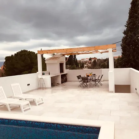 Vila Dragi, With Pool And Big Terrace, Sea View, Peacfully And Quite *