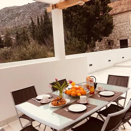 Dragi, With Pool And Big Terrace, Sea View, Peacfully And Quite Vila