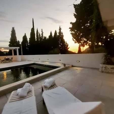 Dragi, With Pool And Big Terrace, Sea View, Peacfully And Quite *